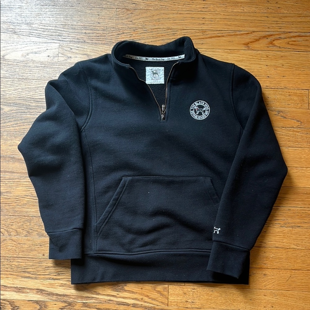 The Black Dog Women's Black Zip-Up Sweater